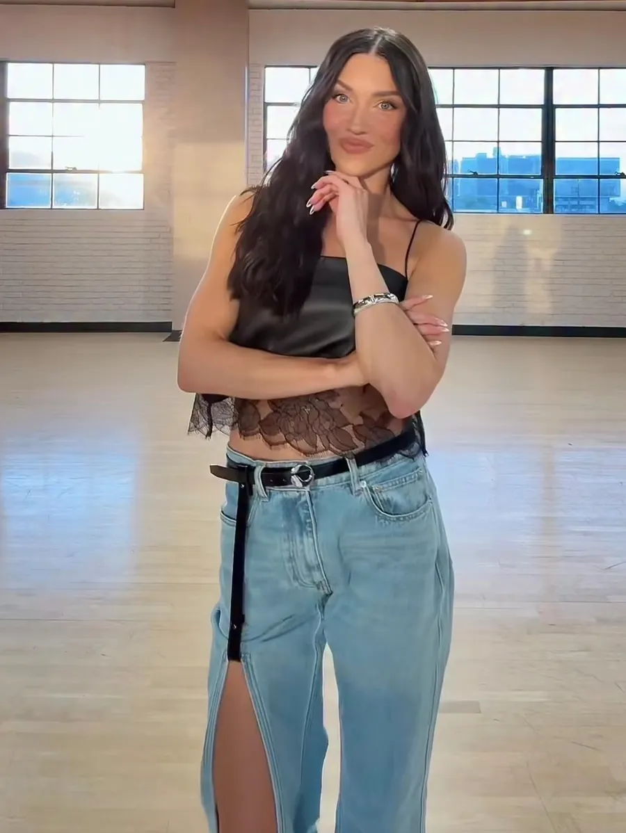Jenna Johnson Chmerkovskiy's Black Lace Detailed Camisole Top And Vertical Cut Denim