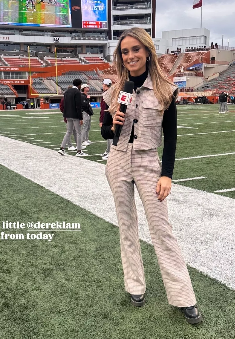 Molly McGrath's Outfit
